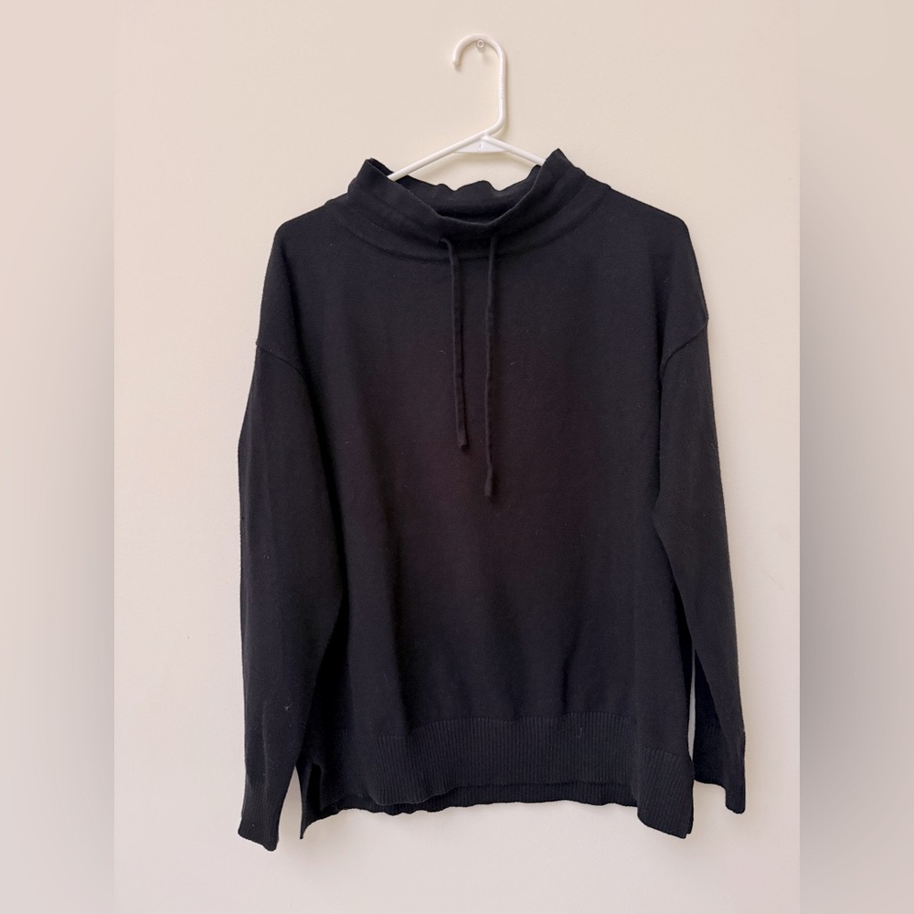 Boutique black drawstring heavier top